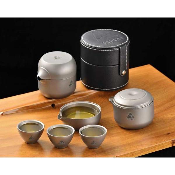 Titanium tea set